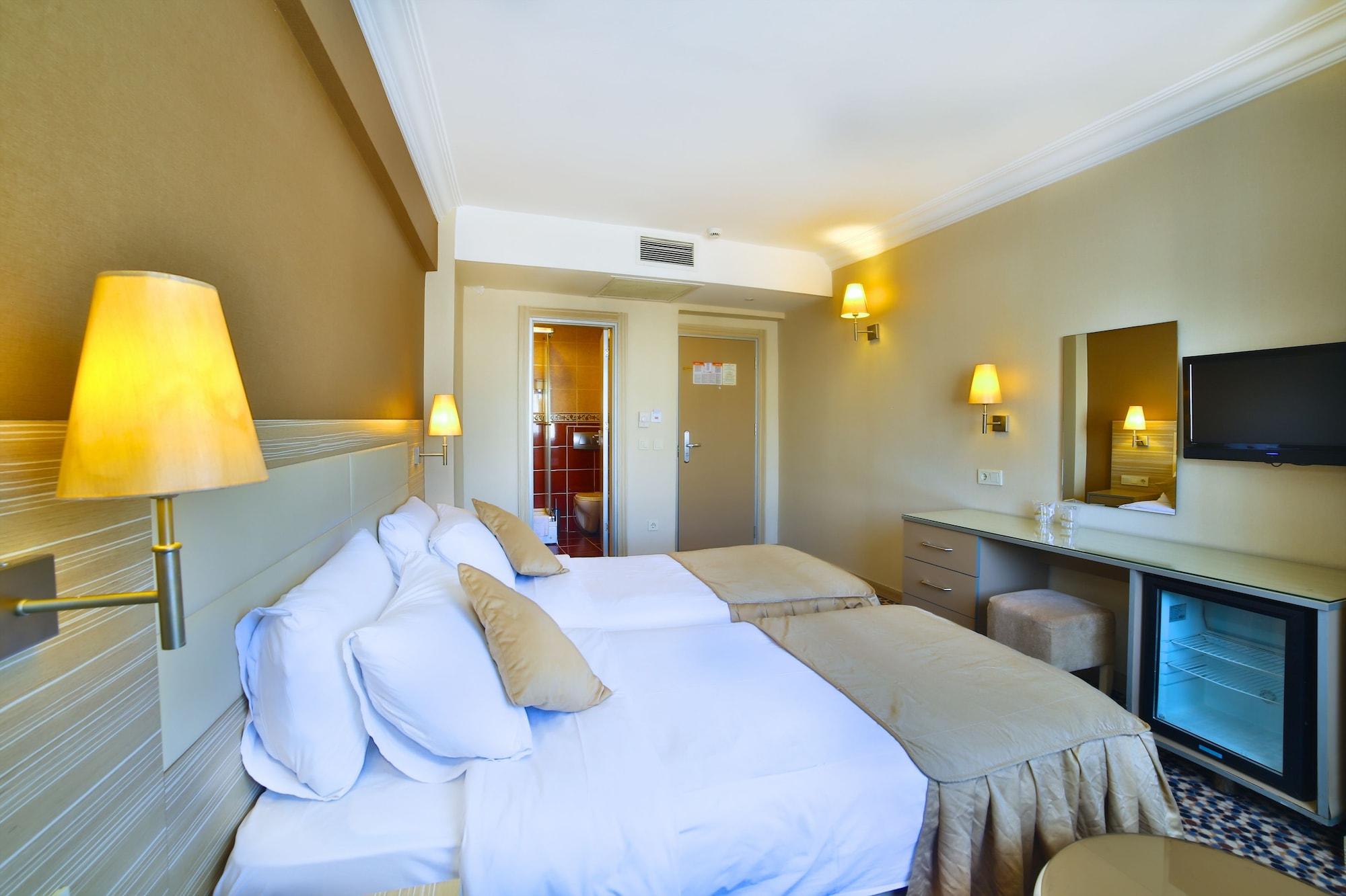 Hotel Grand Emin Κωνσταντινούπολη Εξωτερικό φωτογραφία
